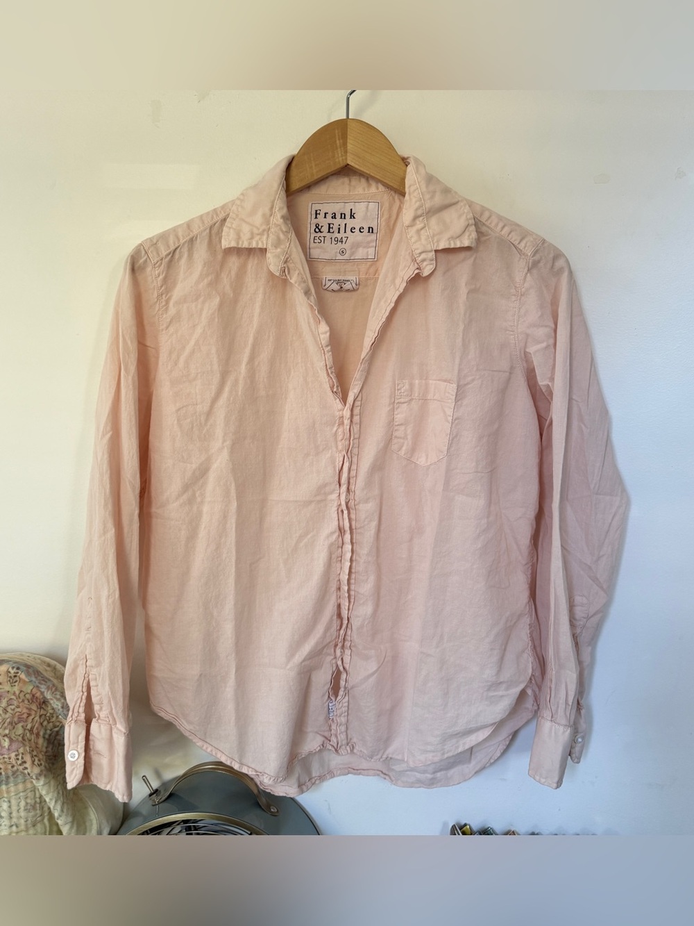 Frank & Eileen Eileen Organic Cotton Light Pink Button Up Shirt Size S Coastal